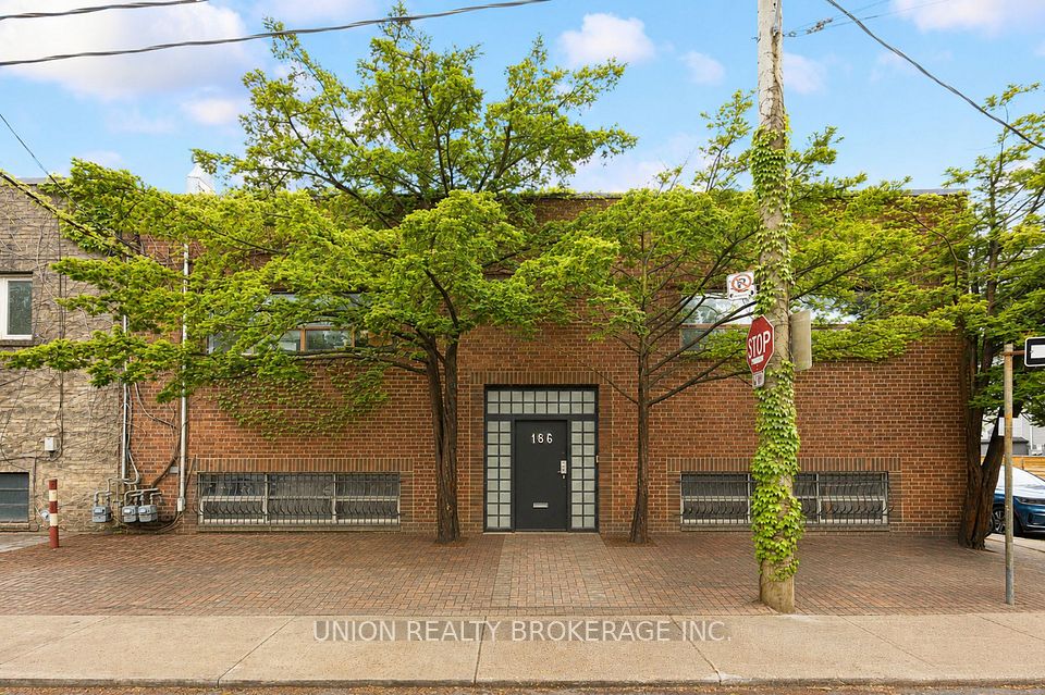 186 Munro Street, Toronto E01, ON M4M 2B9