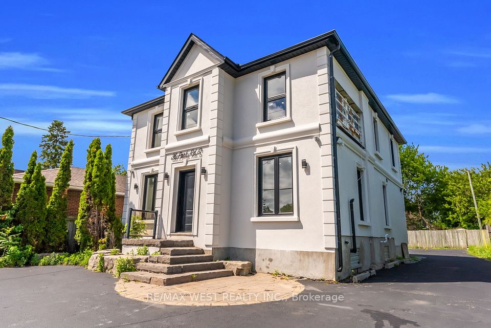 36 Park Road S, Oshawa, ON L1J 4G8