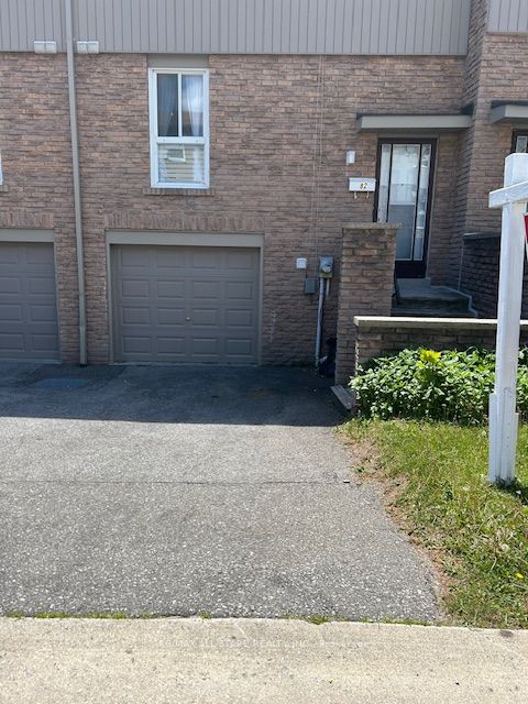 201 Alexmuir Boulevard 82, Toronto, ON M1V 1S5 at 201 Alexmuir Boulevard 82, Toronto, ON M1V 1S5, Toronto E07, ON, M1V 1S5