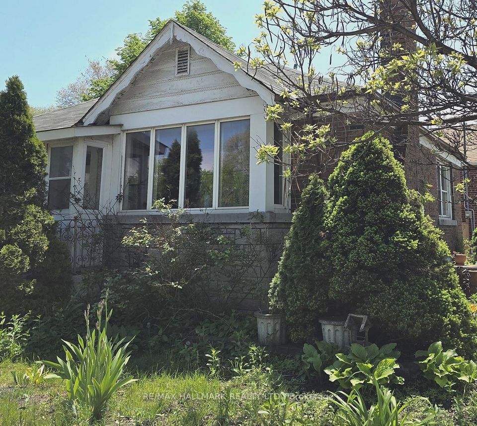 115 Lankin Boulevard, Toronto, ON M4J 4X2 at 115 Lankin Boulevard, Toronto, ON M4J 4X2, Toronto E03, ON, M4J 4X2