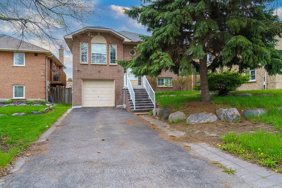4 Hiscox Court, Whitby, ON L1N 9A6