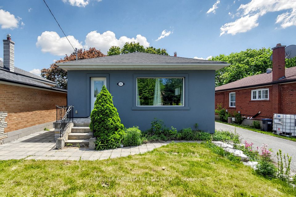 27 Japonica Road, Toronto E04, ON M1R 4S1