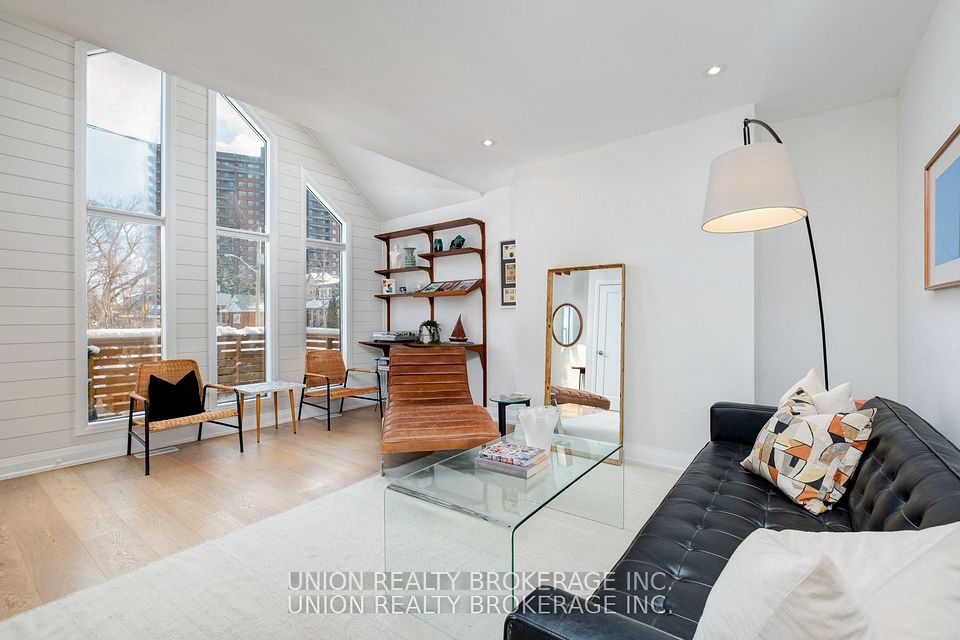 8 Bryant Avenue, Toronto, ON M4C 5G8 at 8 Bryant Avenue, Toronto, ON M4C 5G8, Toronto E03, ON, M4C 5G8