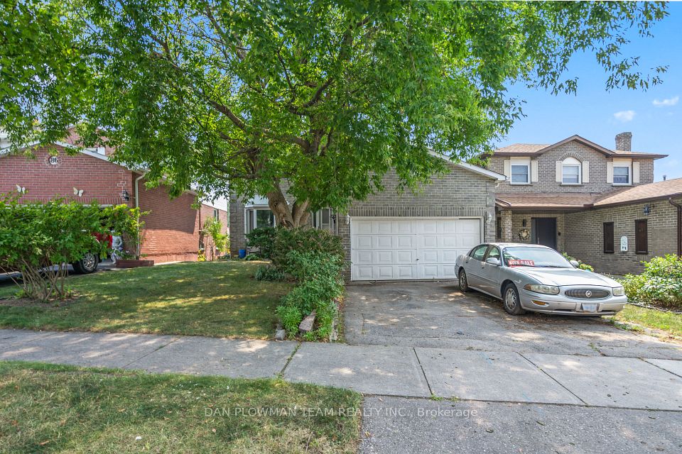 84 Long Drive, Whitby, ON L1N 8E7
