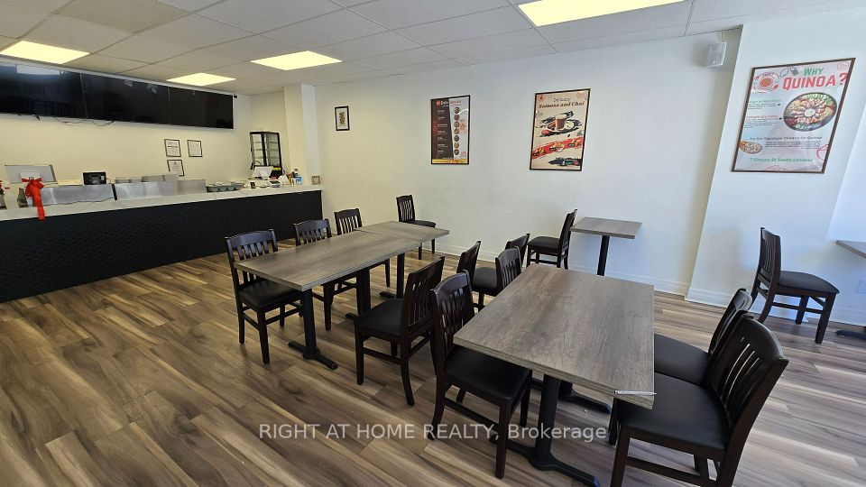 7 E SIMCOE Street S, Oshawa, ON L1H 4G1