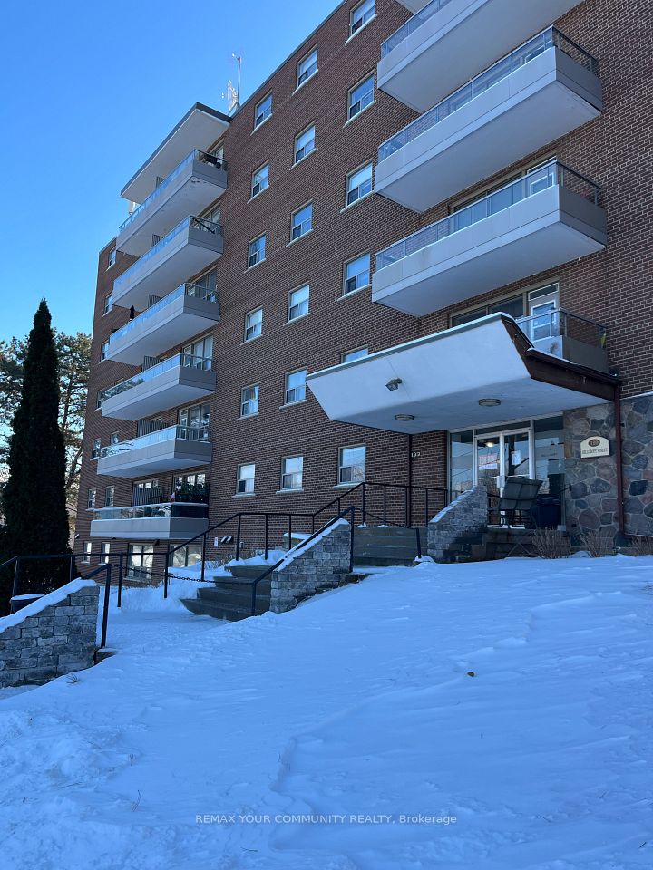 Multiplex at 199 Hillcroft Street 156, Oshawa, ON L1G 2L7, Oshawa