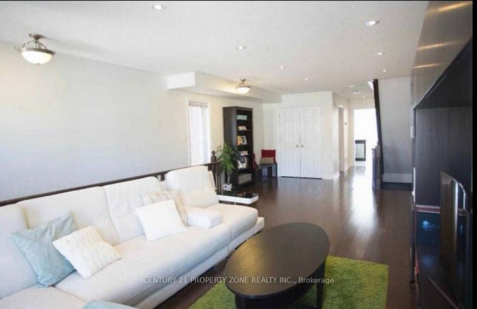 Att/Row/Townhouse at 1041 Ellesmere Road N, Toronto E04, ON M1P 2X1, Toronto E04