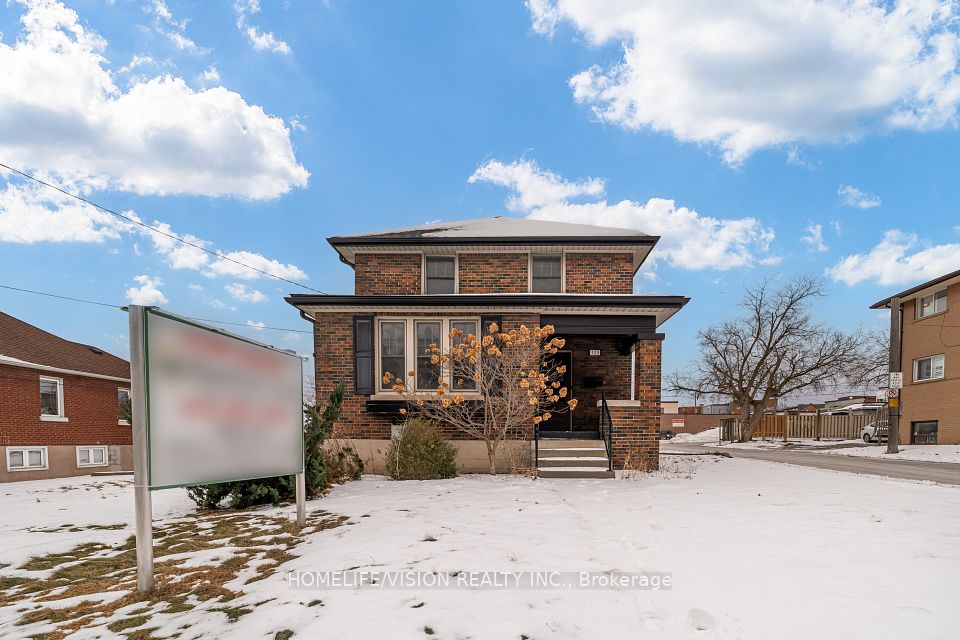 123 Mary Street E, Whitby, ON L1N 2P3