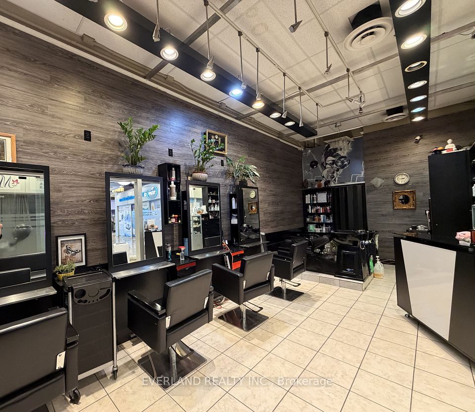 4675 Steeles Avenue E 1A1, 1A2, 1A3, Toronto E07, ON M1W 3C3