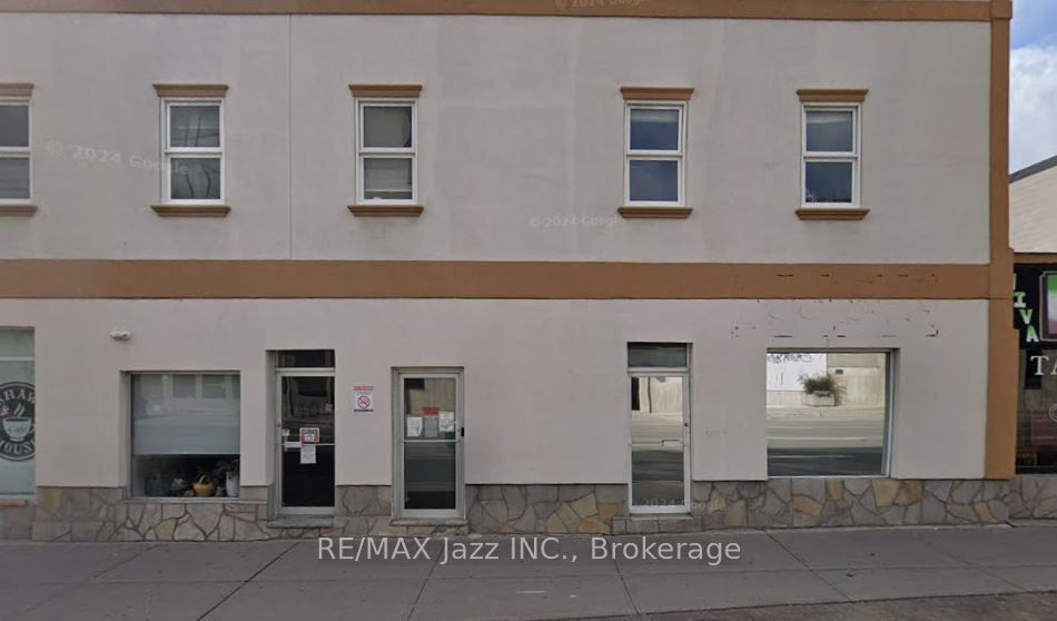 10 Centre Street N, Oshawa, ON L1G 4B3