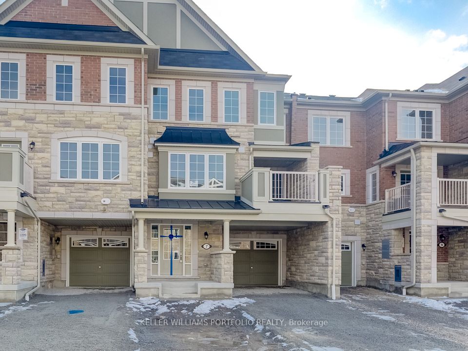 Att/Row/Townhouse at 7 Bluegill Crescent, Whitby, ON L1P 0E4, Whitby