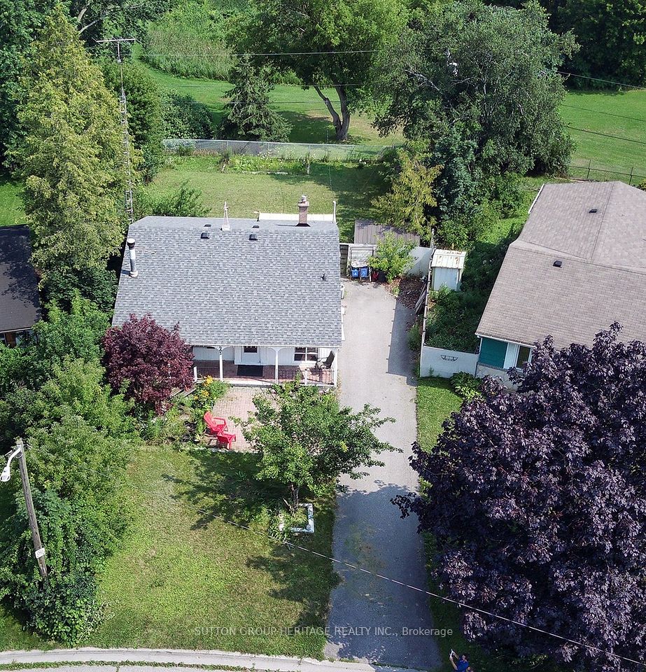 Detached at 661 Annland Street, Pickering, ON L1W 1A9, Pickering
