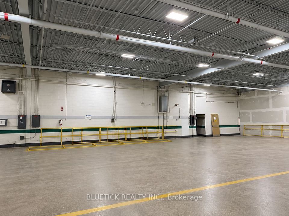 44 Rolark Drive 1A, Toronto E04, ON M1R 4G2