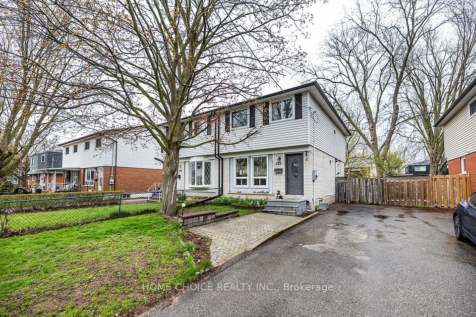Semi-Detached  at 225 Barkley Crescent, Oshawa, ON L1J 2E7, Oshawa