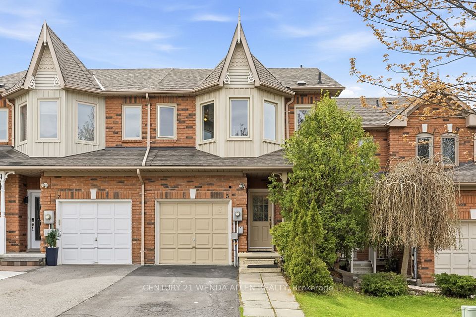 Att/Row/Townhouse at 5 Jays Drive, Whitby, ON L1R 2P5, Whitby