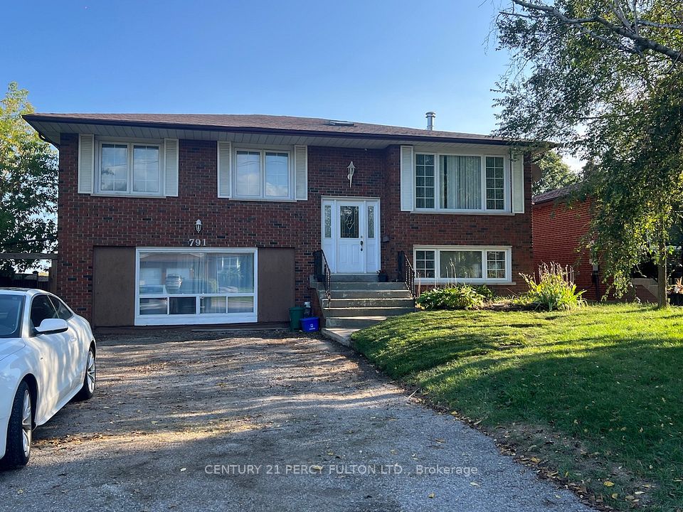Detached at 791 Sheppard Avenue Main, Pickering, ON L1V 1G4, Pickering