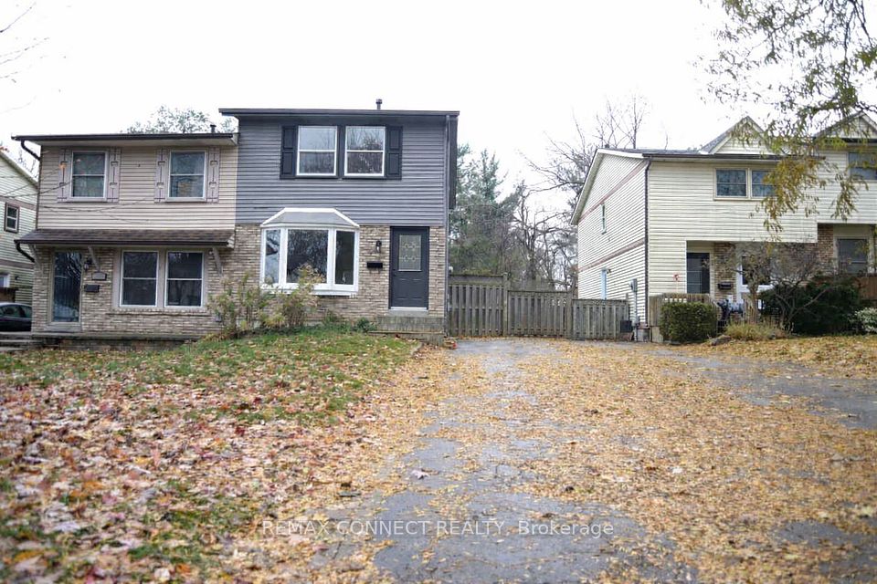 Semi-Detached  at 338 Homestead Court, Oshawa, ON L1J 6V3, Oshawa