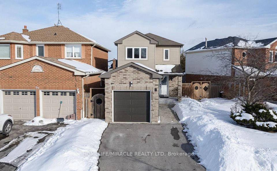 Detached at 3 Teddington Crescent, Whitby, ON L1R 1S4, Whitby