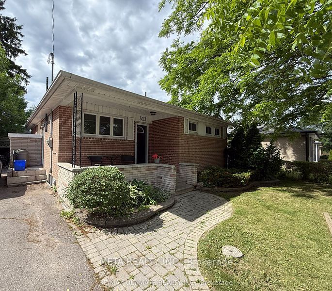 Detached at 313 Rossland Road W, Whitby, ON L1N 3H8, Whitby