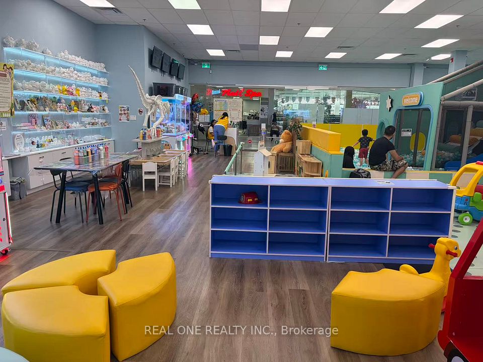 2900 Warden Avenue 116, Toronto E05, ON M1W 2S8