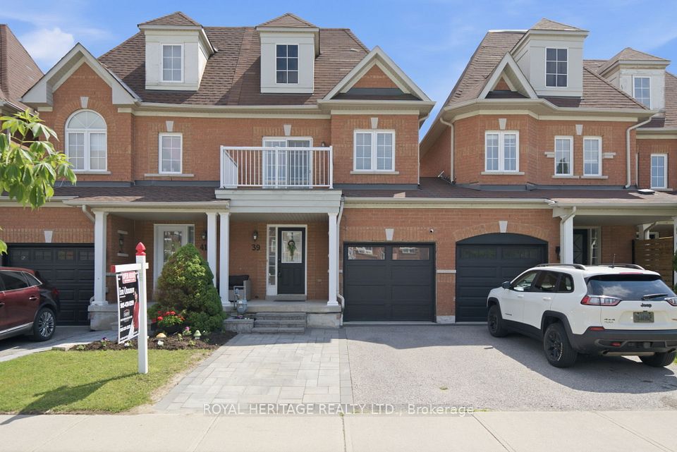 Att/Row/Townhouse at 39 Neill Avenue, Whitby, ON L1R 3N4, Whitby