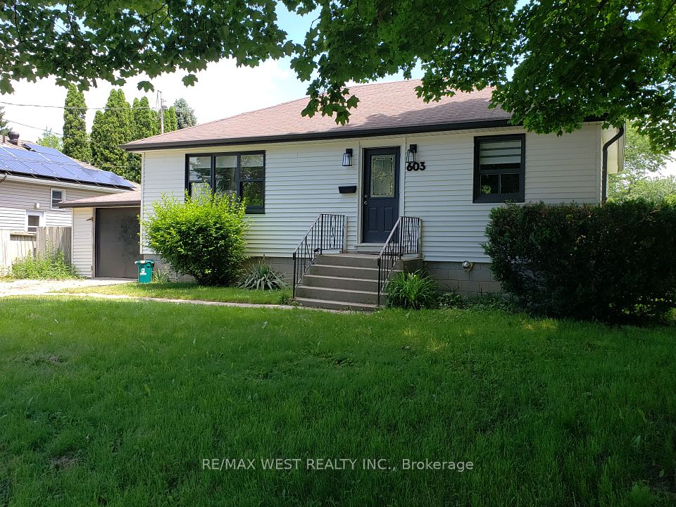 Detached at 603 Anderson Street Main Floor, Whitby, ON L1N 3V9, Whitby
