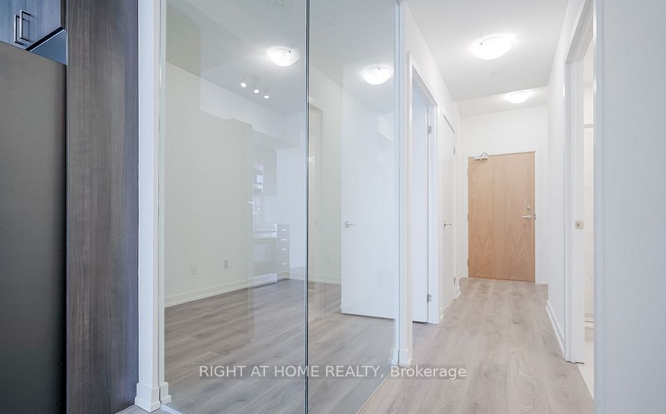 Condo Apartment at 1435 Celebration Drive 2803, Pickering, ON L1W 0C3, Pickering