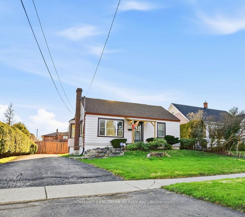 Detached at 344 Nipigon Street Main Floor/Upper level, Oshawa, ON L1J 4N9, Oshawa