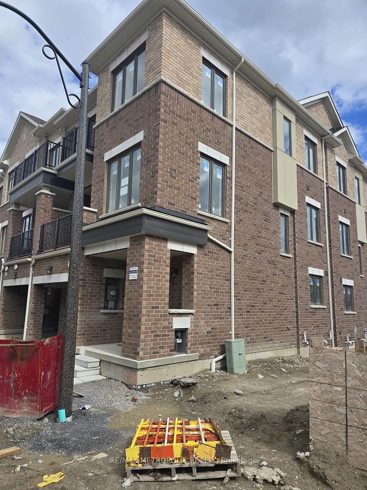 Att/Row/Townhouse at 1 Radiance Way, Whitby, ON L1P 0S2, Whitby