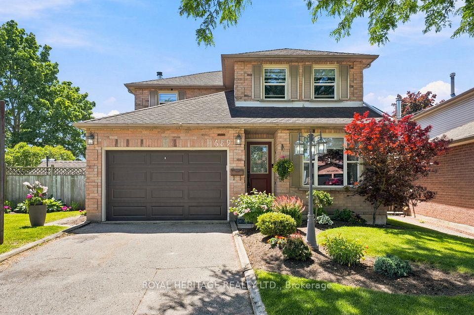 Detached at 689 Pascoe Court, Oshawa, ON L1K 1S9, Oshawa