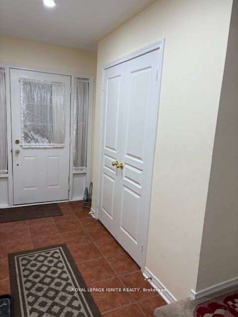 Att/Row/Townhouse at 11 Curran Hall Crescent, Toronto E09, ON M1G 0A1, Toronto E09