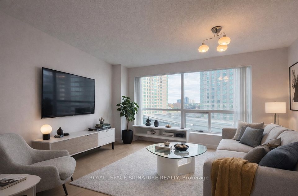 Condo Apartment at 38 Lee Centre Drive 706, Toronto, ON M1H 3J7, Toronto E09