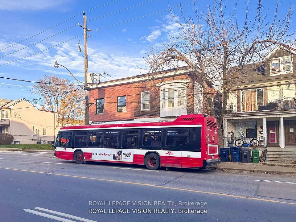 819 Pape Avenue, Toronto, ON M4K 3V1