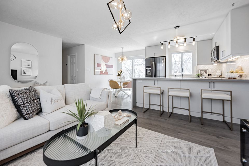 4075A Lawrence Avenue E, Toronto, ON M1E 2R6 at 4075A Lawrence Avenue E, Toronto, ON M1E 2R6, Toronto E10, ON, M1E 2R6