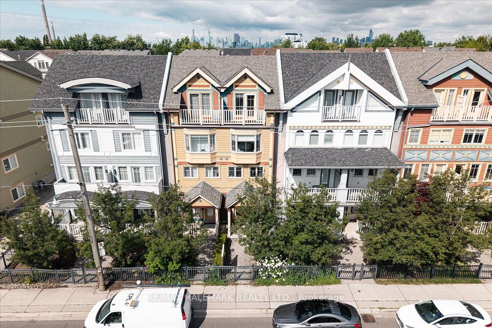 82 Woodbine Avenue, Toronto, ON M4L 2A2 at 82 Woodbine Avenue, Toronto, ON M4L 2A2, Toronto E02, ON, M4L 2A2