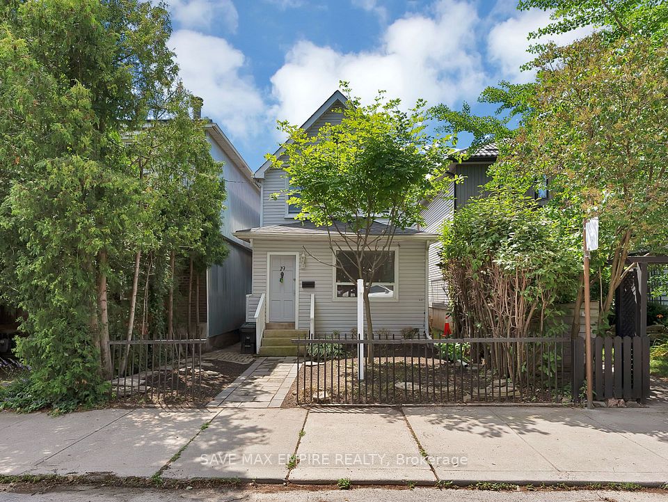 19 Minto Street, Toronto, ON M4L 1B5 at 19 Minto Street, Toronto, ON M4L 1B5, Toronto E01, ON, M4L 1B5