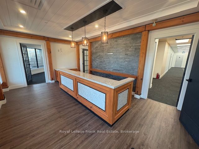 701 Rossland Road E 202, Whitby, ON L1N 8Y9