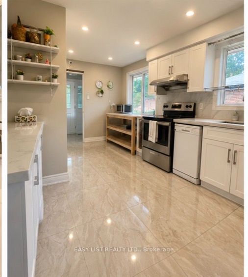 15 Summerglade Drive, Toronto, ON M1S 1W8 at 15 Summerglade Drive, Toronto, ON M1S 1W8, Toronto E07, ON, M1S 1W8