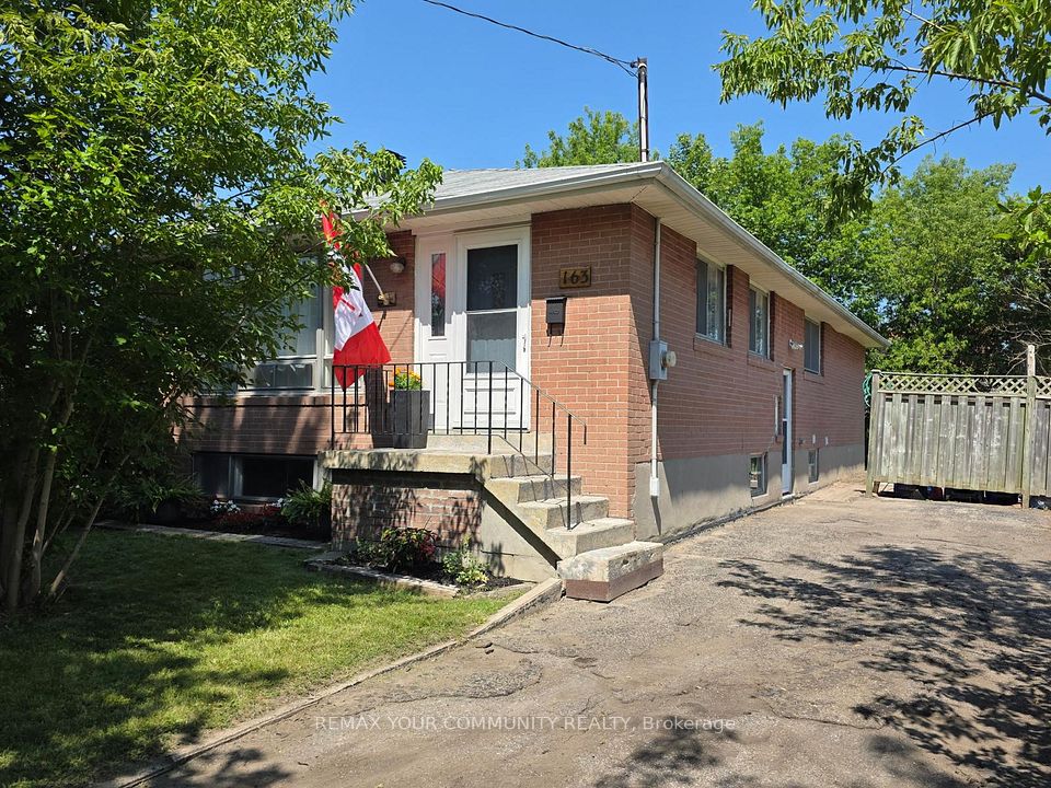 Semi-Detached at 163 Durham Street, Oshawa, ON L1J 5R1, Oshawa