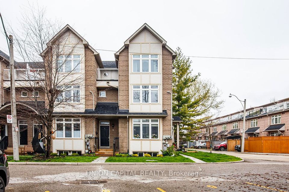 1 Bastedo Avenue 8, Toronto, ON M4C 5S7 at 1 Bastedo Avenue 8, Toronto, ON M4C 5S7, Toronto E02, ON, M4C 5S7