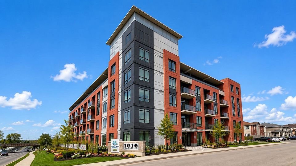 Condo Apartment at 1010 Dundas Street E PH12, Whitby, ON L1N 2K2, Whitby
