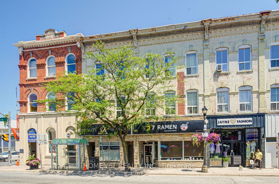 107 Brock Street S, Whitby, ON L1N 4J9