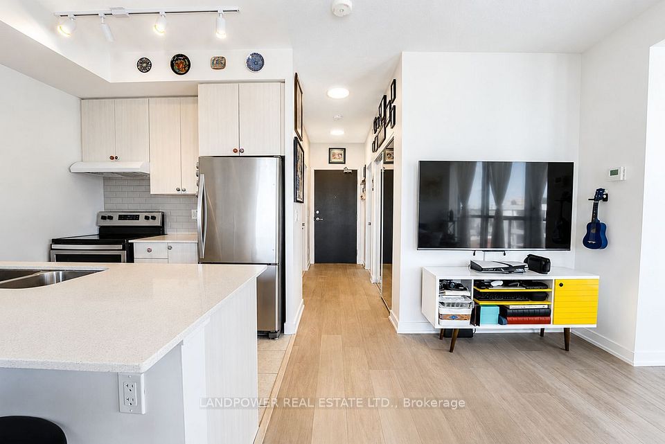8 Trent Avenue 824, Toronto, ON M4C 5C6 at 8 Trent Avenue 824, Toronto, ON M4C 5C6, Toronto E02, ON, M4C 5C6