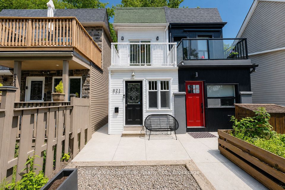 821 Craven Road, Toronto, ON M4L 2Z7 at 821 Craven Road, Toronto, ON M4L 2Z7, Toronto E01, ON, M4L 2Z7