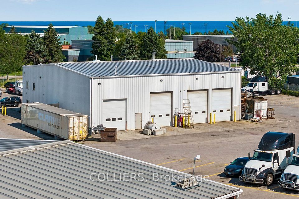 1250 Thornton Road S, Oshawa, ON L1J 7E2