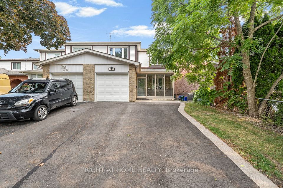 Semi-Detached at 1361 Brands Court, Pickering, ON L1V 2T2, Pickering