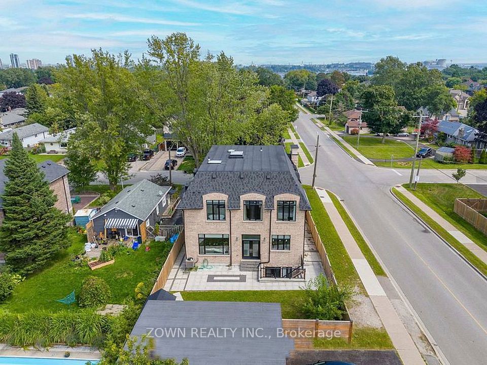 Detached at 736 Hillview Crescent Basement, Pickering, ON L1W 2S1, Pickering