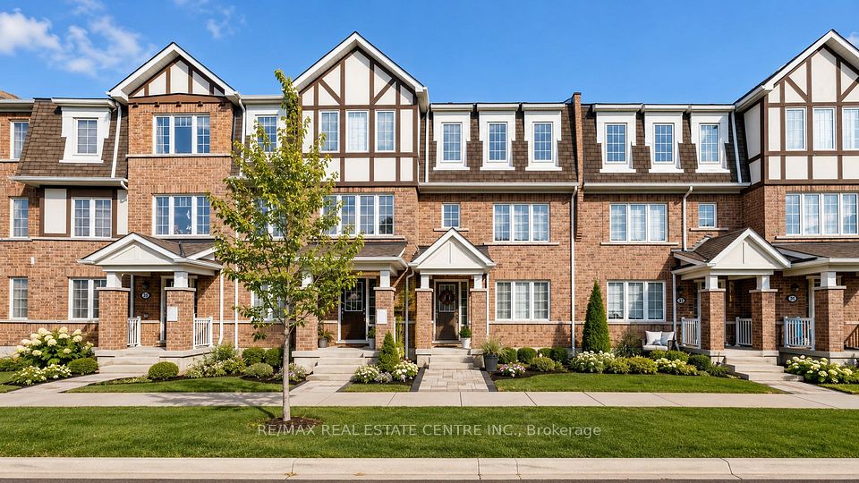 Att/Row/Townhouse at 32 Bluegill Crescent, Whitby, ON L1P 0E4, Whitby