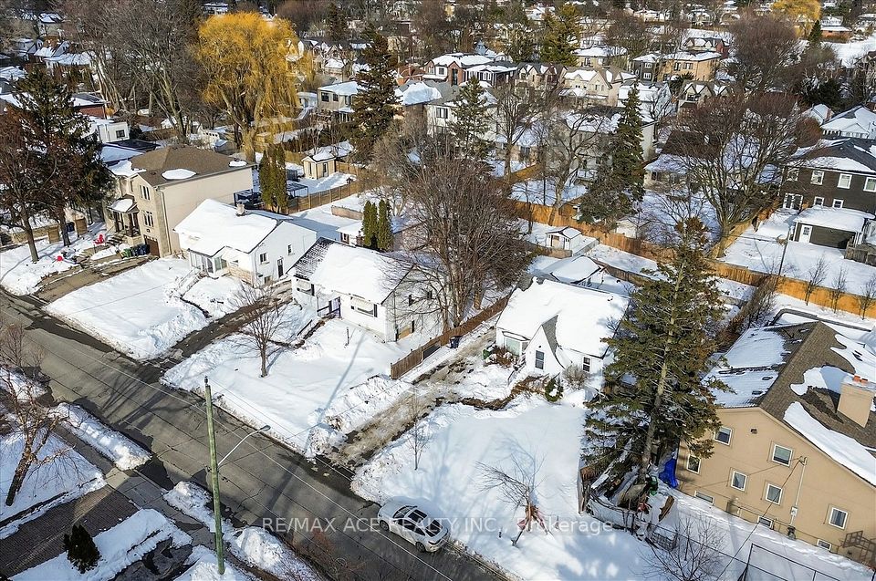 77 Brooklawn Avenue, Toronto, ON M1M 2P7 at 77 Brooklawn Avenue, Toronto, ON M1M 2P7, Toronto E08, ON, M1M 2P7