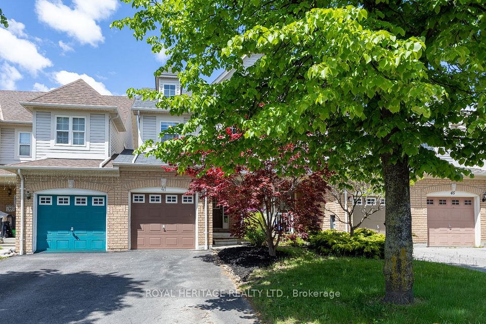 Att/Row/Townhouse at 41 Toscana Drive, Whitby, ON L1R 2Z4, Whitby